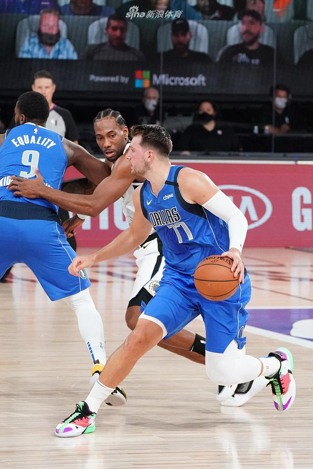 保持稳定的 保持稳定的